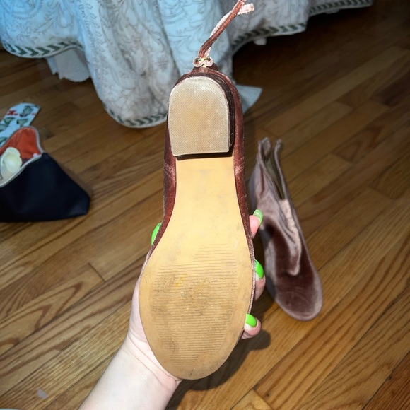 steve madden pink velvet booties - Picture 4 of 5